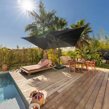 Βίλα Beautiful - Garden - Pool - Sea View *