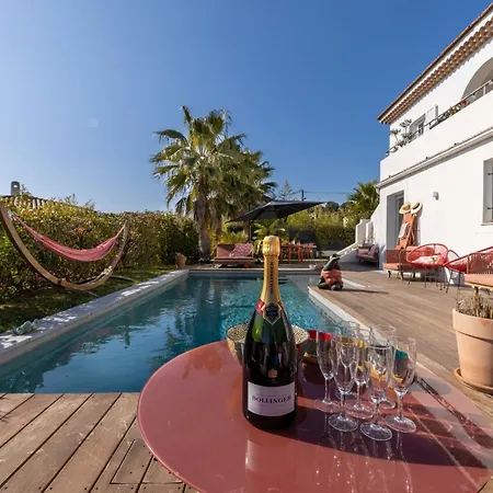 Beautiful - Garden - Pool - Sea View Βίλα Νίκαια
